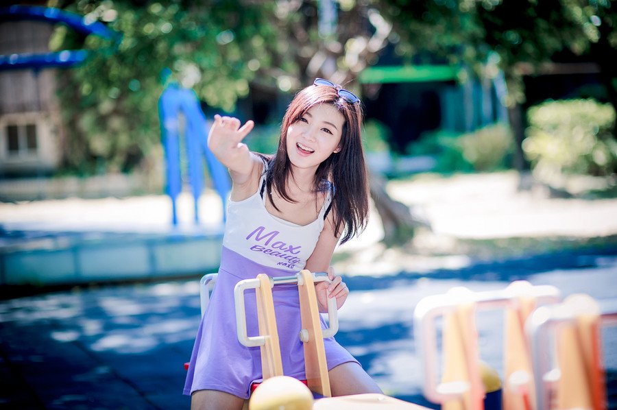 友谊，以互相尊重为基础的崇高美好的友谊，深切的同情，对别人的成就决不恶意嫉妒，对自己培养一种集体利益高于一切的意识。
